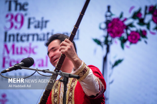 2nd night of 39th Fajr International Music Festival
