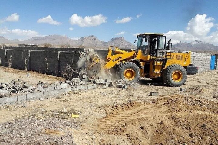بیش از ۷۶۰۰ مترمربع اراضی ملی در استان اصفهان رفع تصرف شد