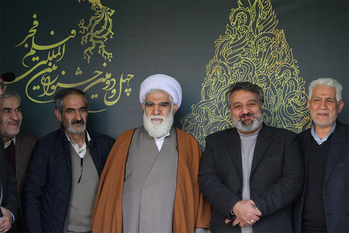 «شور عاشقی» گام اول برای ساخت فیلم درباره عاشورا است «شور عاشقی» گام اول برای ساخت فیلم درباره عاشورا است