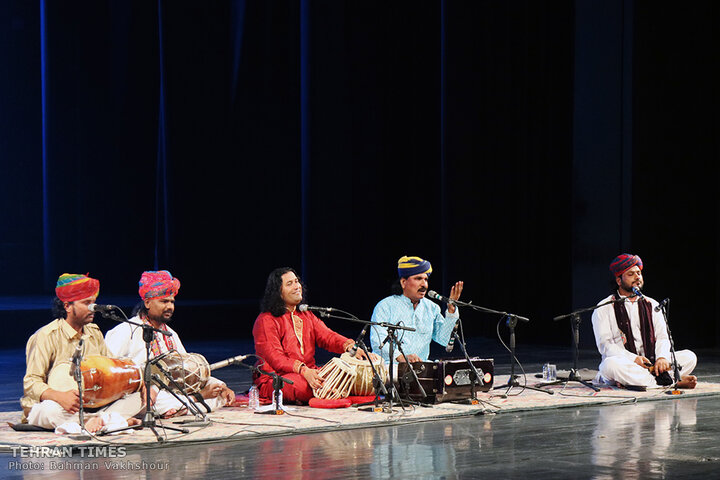 Mesmerizing music of India resonates at Vahdat Hall