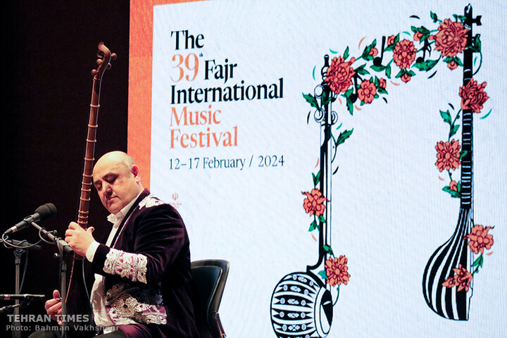 Performance of mugham music of Uzbekistan staged at Roudaki Hall during Fajr Music Festival