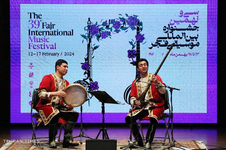 Tehran’s Roudaki Hall hosts Tajik musicians on 2nd day of 39th Fajr International Music Festival