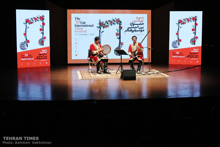 Tehran’s Roudaki Hall hosts Tajik musicians on 2nd day of 39th Fajr International Music Festival