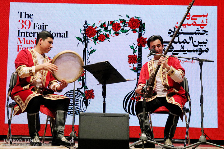 Tehran’s Roudaki Hall hosts Tajik musicians on 2nd day of 39th Fajr International Music Festival