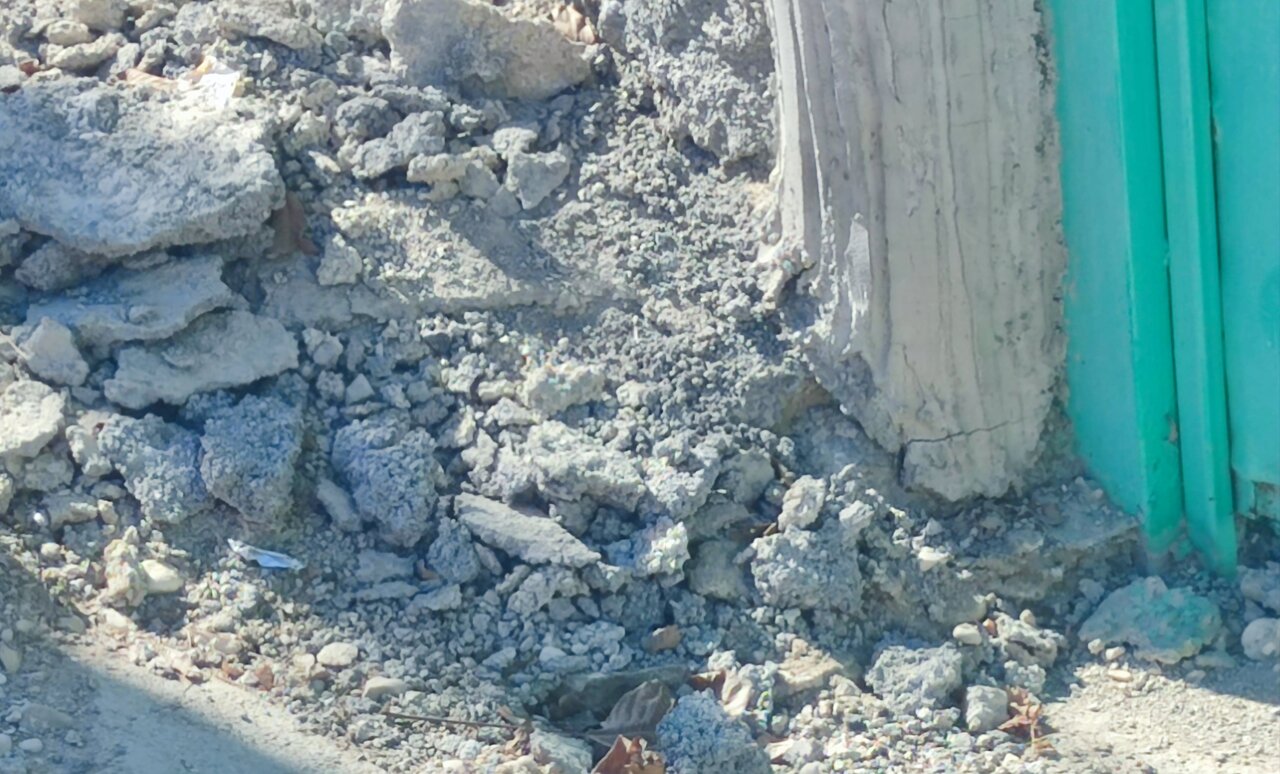 سنگ فرش پیاده روها در یاسوج رها شد/ بروز مشکل برای مردم منطقه