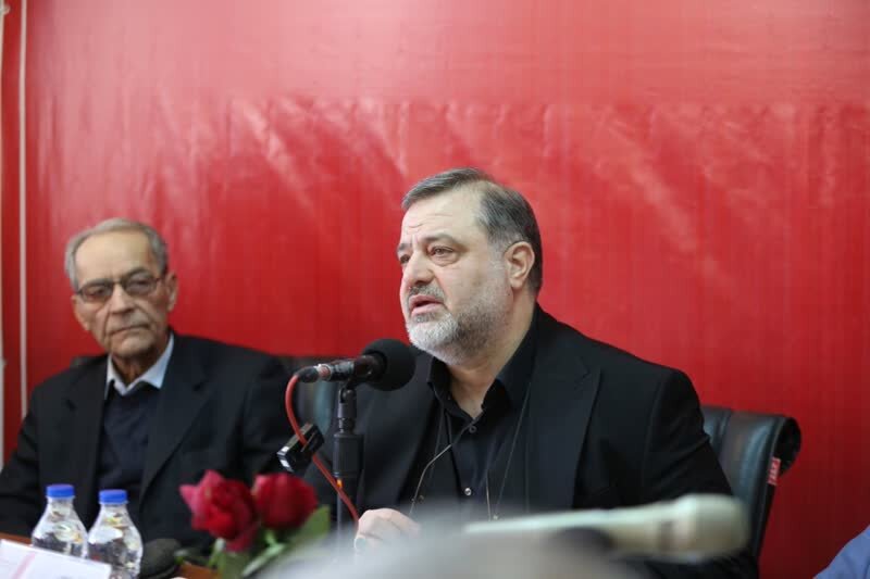 عزم جزم ظریف مصور برای سرعت بخشیدن به قطار توسعه