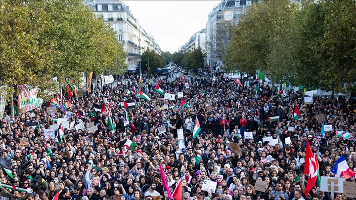 Fransa'da Filistin'e destek gösterisi düzenlendi