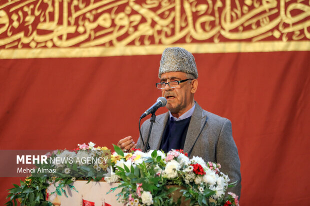 مولودی خوان قدیمی شهر <a href='https://sayeb.ir/tag/%d8%b2%d9%86%d8%ac%d8%a7%d9%86'></div>زنجان</a> در جشن اعیاد شعبانیه