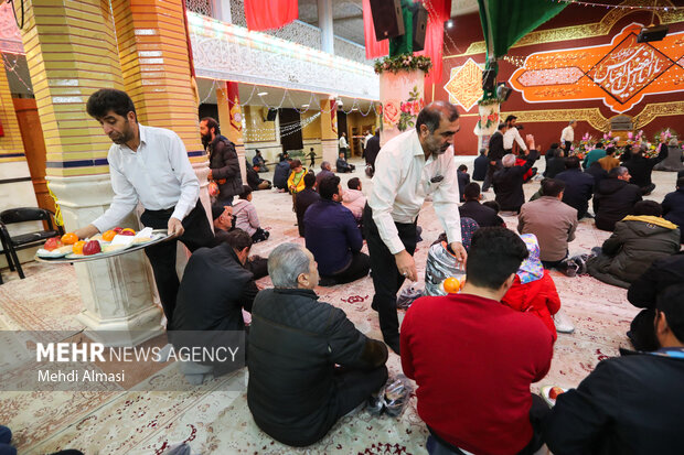 سنت شیرینی خوران در اعیاد شعبانیه