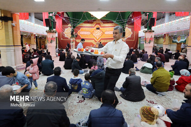 سنت شیرینی خوران در اعیاد شعبانیه