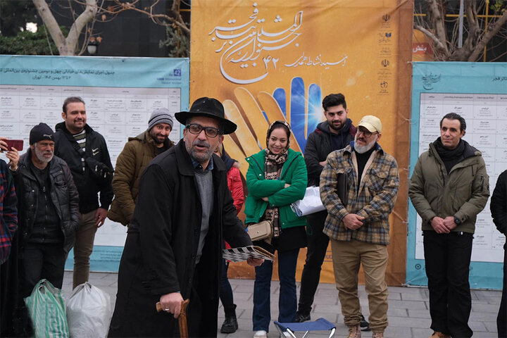 لطفا برای تئاتر خیابانی یک خیابان بسازید!/ واردات مردهشور چینی لطفا برای تئاتر خیابانی یک خیابان بسازید!/ واردات مردهشور چینی