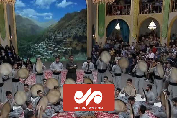 مراسم آیینی چهل دف گروه اهل سنت کردستان در برنامه حسینی معلی