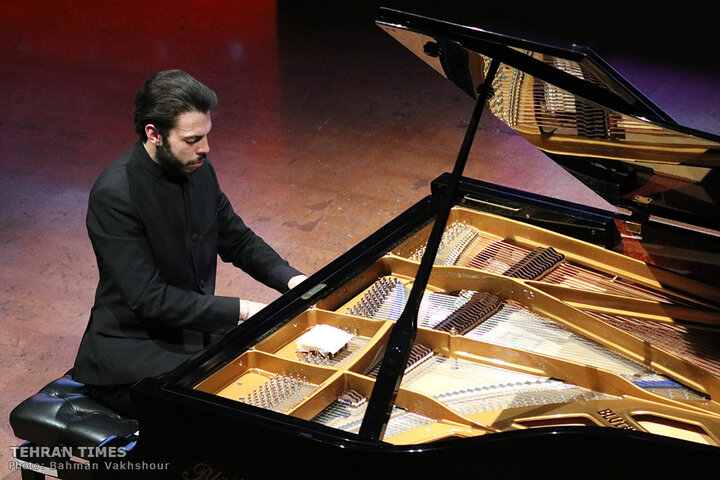 Tehran's Roudaki Hall Welcomes Dutch Pianist Nicolas van Poucke