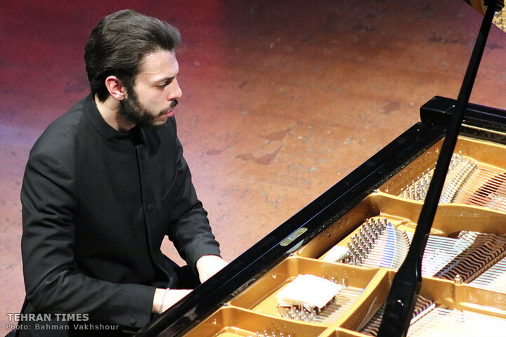 Tehran's Roudaki Hall Welcomes Dutch Pianist Nicolas van Poucke