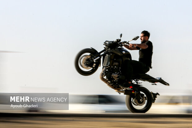 راکبان بیقانون، تهدید بیپایان آرامش فریدن