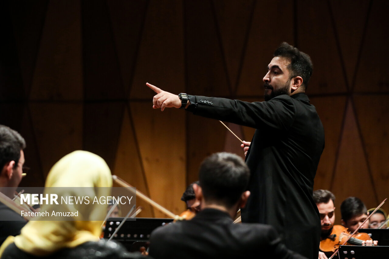 غفاري،اركستر،امين،خليج،رهبري،فارس،آواي،كنسرت