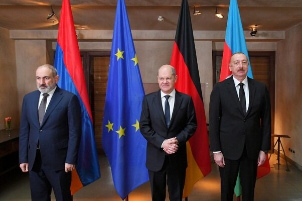Aliyev ve Paşinyan Münih'te bir araya geldi
