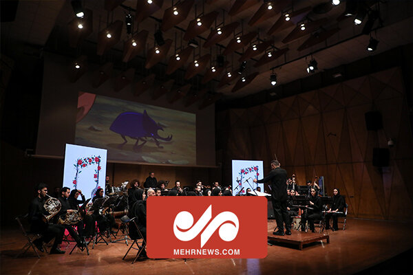 اجرای ارکستر سمفونیک تهران در سی و نهمین جشنواره موسیقی فجر