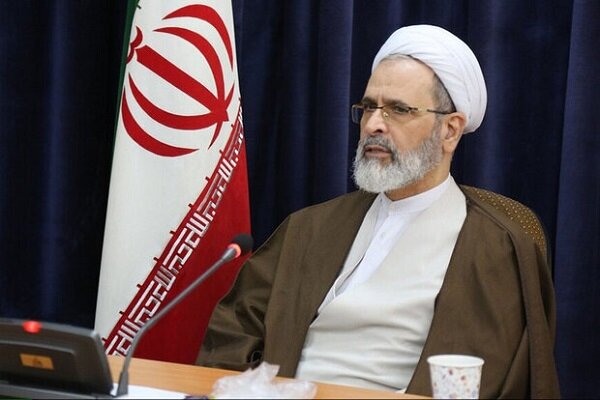 آیتالله اعرافی: حوزه علمیه باید در عرصه جهانی نقشآفرین باشد