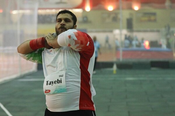 قهرمان پرتاب وزنه آسیا: از حضور مربی لتونی در تیم ملی بیخبرم