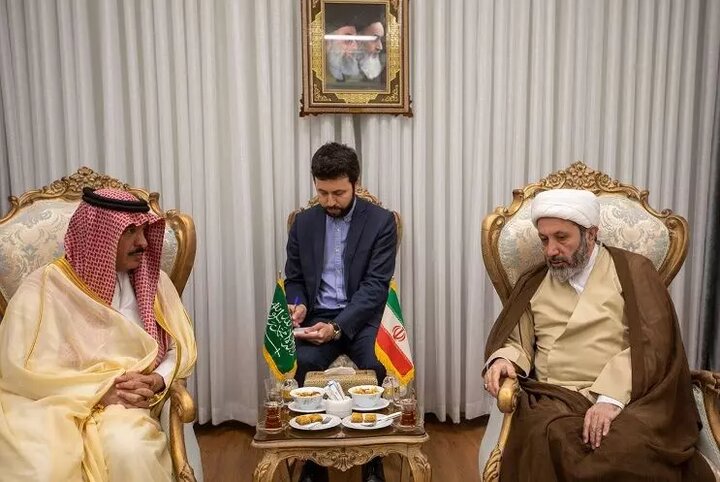 السفير السعودي في طهران: ايران والسعودية اخوة واصدقاء والعديد من القيم تجمعهم 