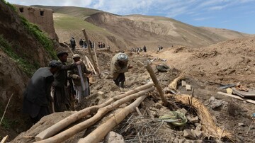 افغانستان ... مصرع 6 أشخاص وفقدان 30 آخرين جراء انهيار ثلجي شمال شرق البلاد