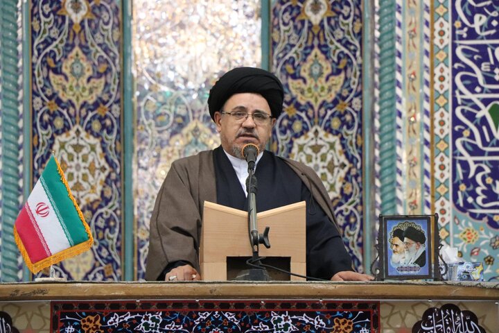 سیدی: حضور پرصلابت رهبر انقلاب، عملیات روانی دشمن را نقش بر آب کرد سیدی: حضور پرصلابت رهبر انقلاب، عملیات روانی دشمن را نقش بر آب کرد