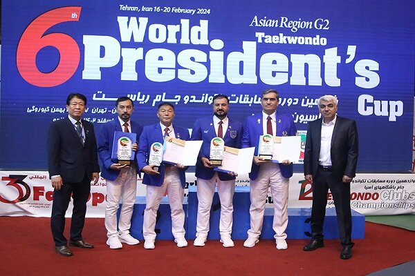 جام قهرمانی روی دستان مردان ایران 3