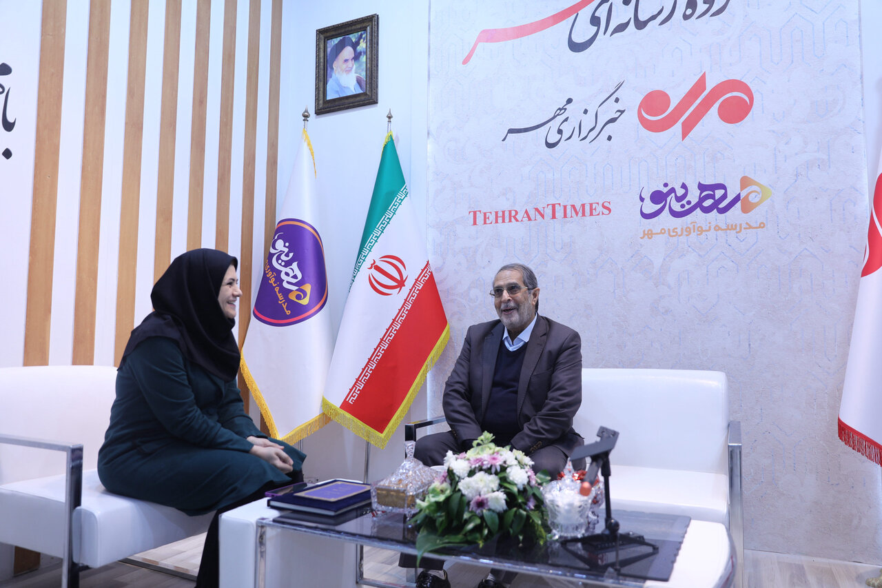 پورمحمدی از جسارت در تلویزیون گفت/ موافق برنامه زنده سیاسی نیستم