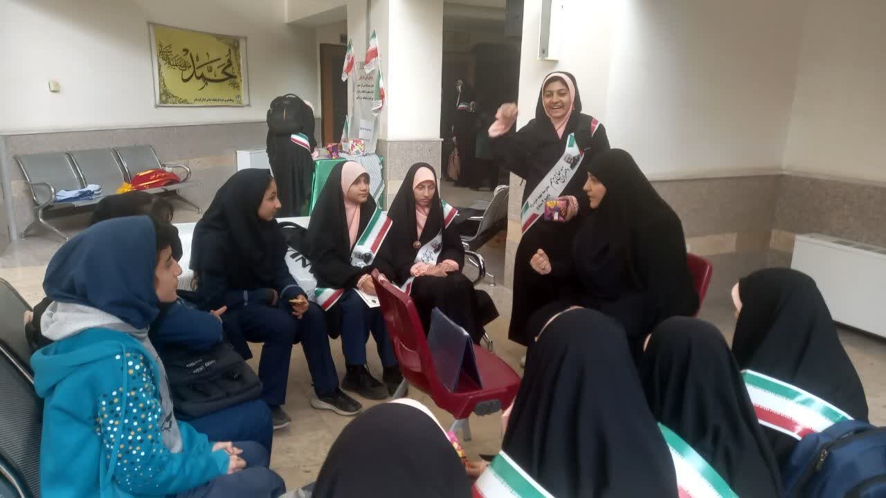 نشست روشنگری با موضوع انتخابات در سنندج برگزار شد