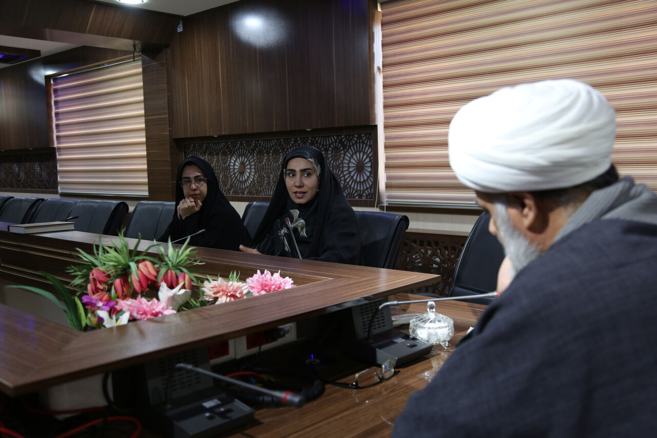 مشکلات مردم باید اولویت بندی شود و به گوش مسئولین برسد