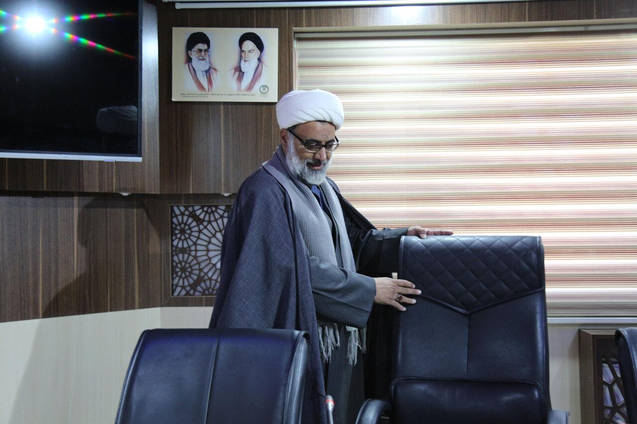 مشکلات مردم باید اولویت بندی شود و به گوش مسئولین برسد