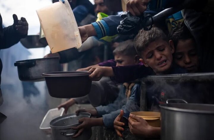 شهادت دردناک کودک فلسطینی در غزه به‌دلیل سوء تغذیه شدید+ عکس