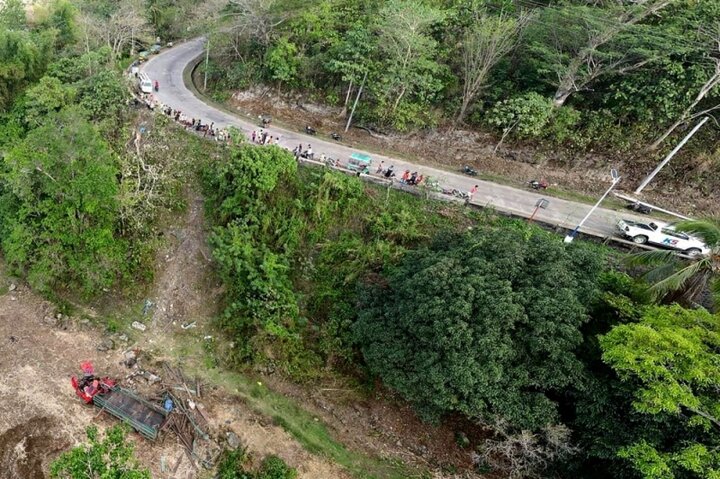 سقوط کامیون به دره‌ای در فیلیپین ۱۵ کشته برجا گذاشت