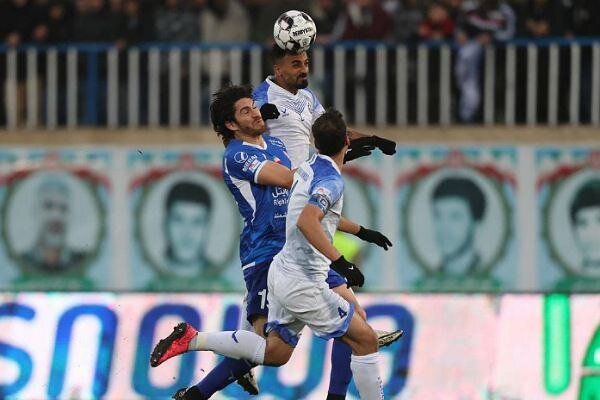 استقلال - سپاهان؛ جدال زخم خوردهها در سوز سرما/ دو نمایش متفاوت