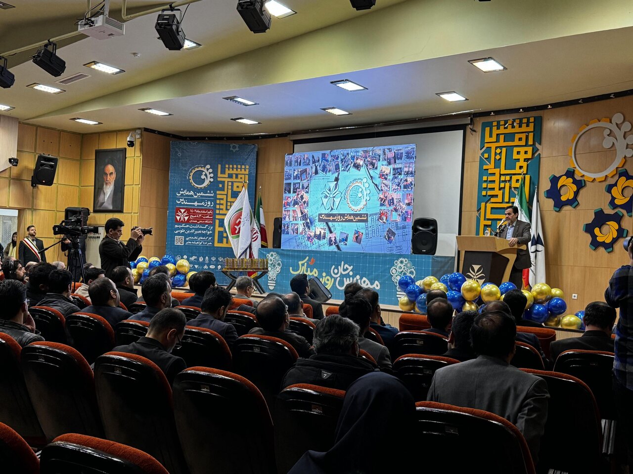 صنعت، تشنه مهندسان جوان و باسواد است