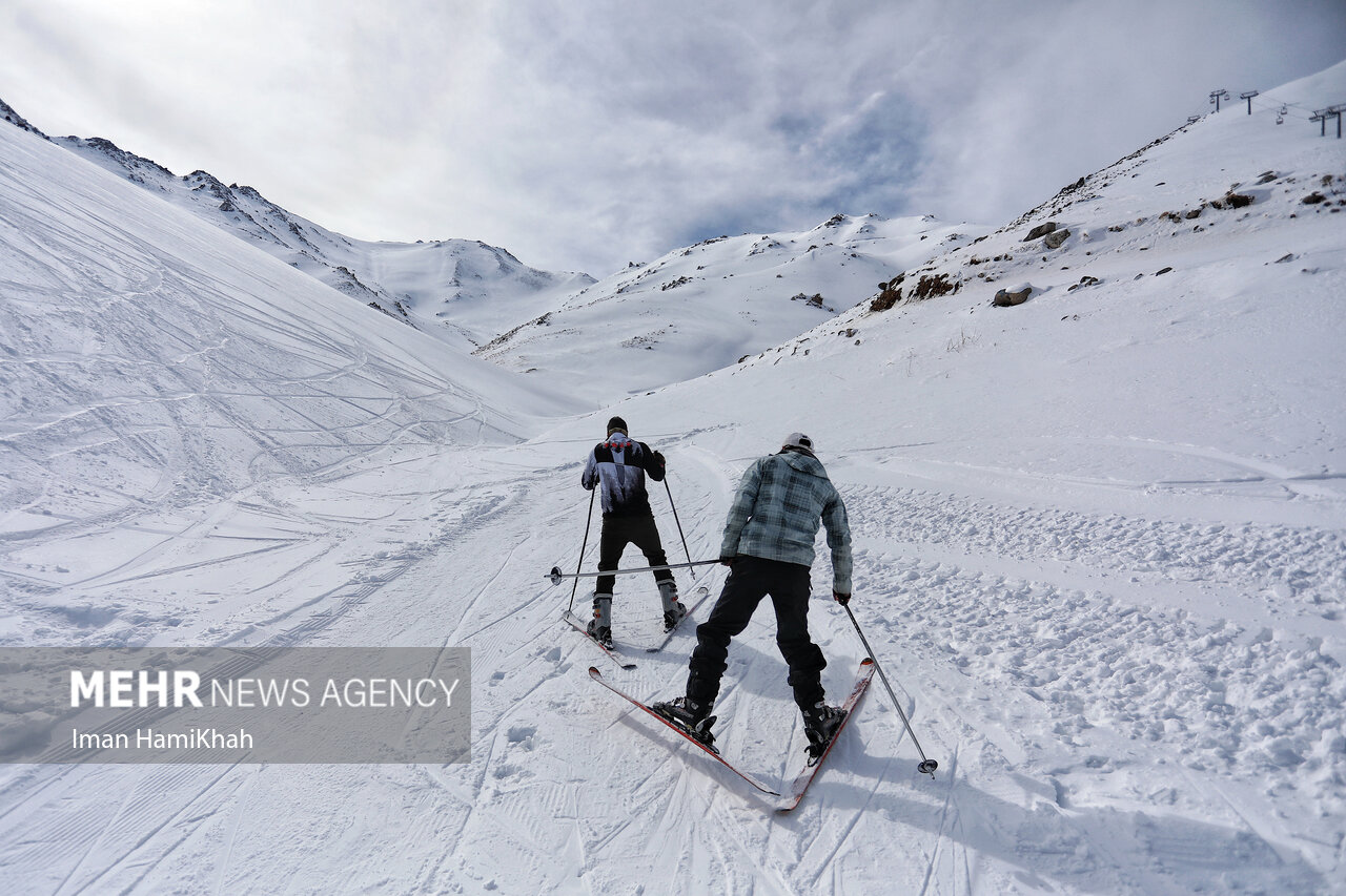 جاده پیست تاریک دره همدان در پیچ و خم بازگشایی/ بنبست گردشگری زمستانی