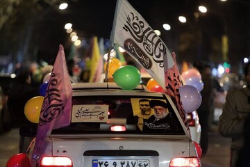 نمایش باشکوه کاروان خودرویی در خیابان‌های فامنین