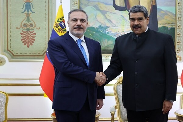 Hakan Fidan, Venezuela Devlet Başkanı Maduro ile görüştü