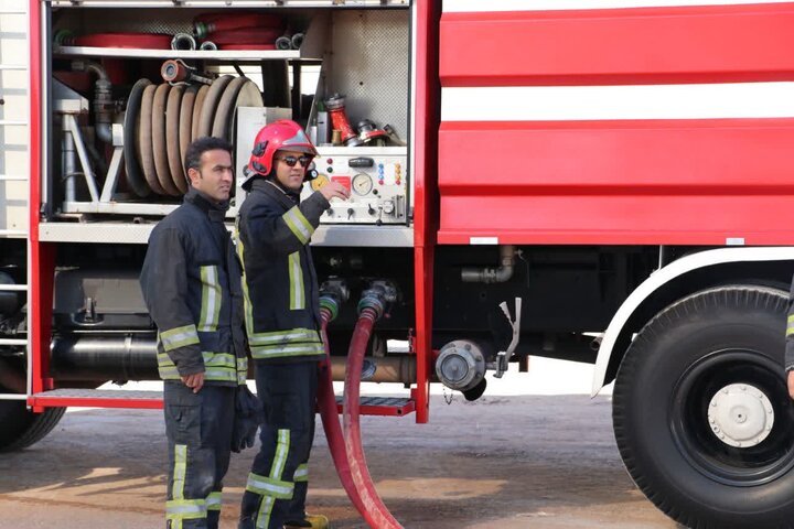 آماده باش تمامی آتش‌نشانان یزد در آخرین چهارشنبه سال