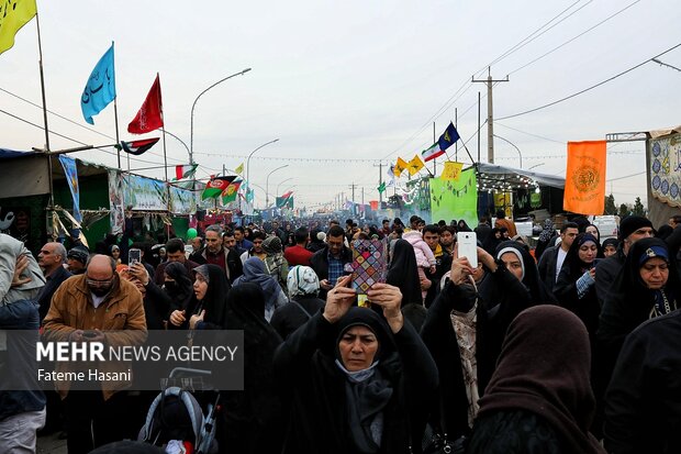 ایران بھر سے لاکھوں عاشقان امام مہدی ع کا قم میں اجتماع، تصاویر، ویڈیو 