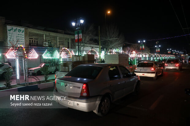 آذین‌بندی خیابان‌های تهران به مناسبت عید نیمه شعبان