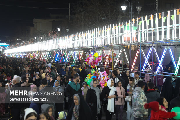 جشن و آذین بندی خیابان های تهران به مناسبت نیمه شعبان