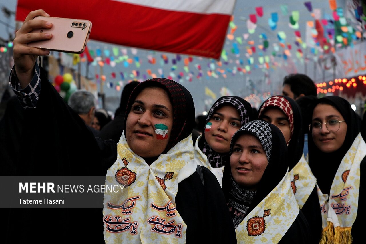 پیاده روی زائران نیمه شعبان به سمت مسجد جمکران