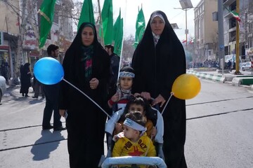 حضور کالسکه سواران «نسل ظهور» در جشن بزرگ نیمه شعبان