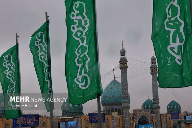 مسجد مقدس جمکران در روز نیمه شعبان