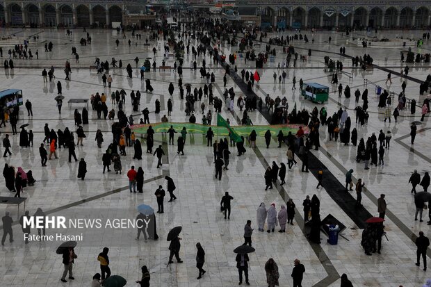 مسجد مقدس جمکران در روز نیمه شعبان