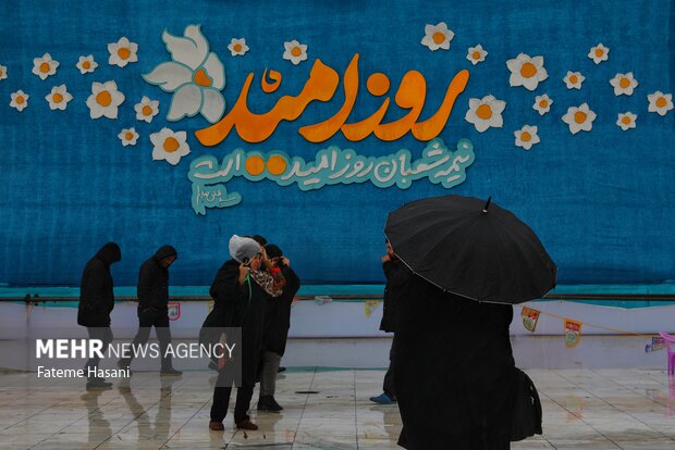 مسجد مقدس جمکران در روز نیمه شعبان