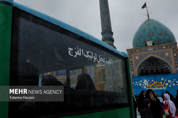 مسجد مقدس جمکران در روز نیمه شعبان