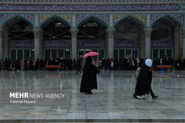 مسجد مقدس جمکران در روز نیمه شعبان